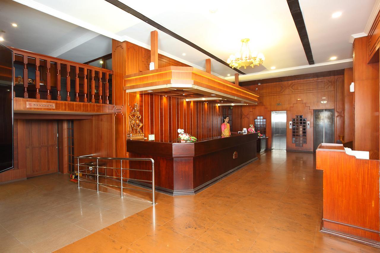 Trichur Towers Thrissur Ngoại thất bức ảnh